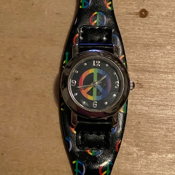 Peace Rainbow Watch - Picture 5 of 5